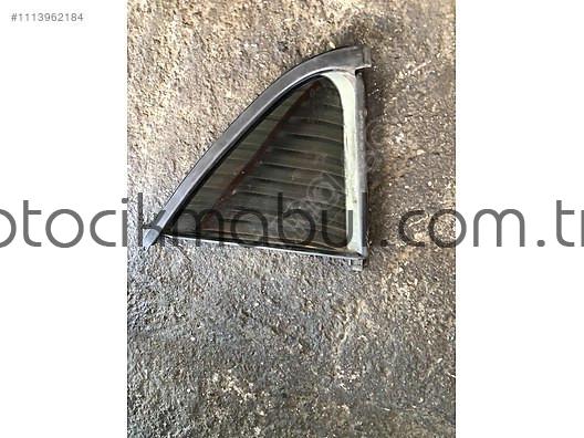 Kia Sorento İçin Sağ Arka Kelebek Camı - Oto Çıkma Par