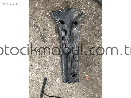 SsangYong Actyon Modeli için Ön Cam Izgarası