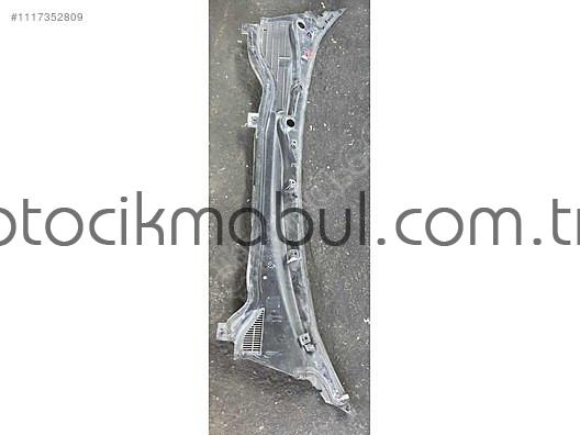 Peugeot Bipper Modeli İçin Ön Cam Izgarası