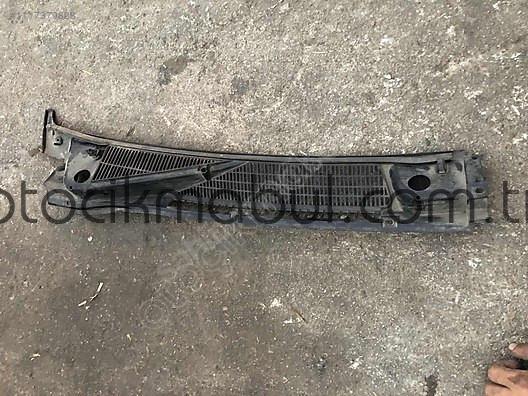 Ford Tourneo Connect Ön Cam Izgarası - Oto Çıkma Parçal