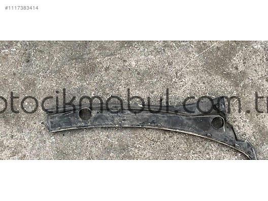 Hyundai Accent Era Modeli İçin Ön Cam Izgarası