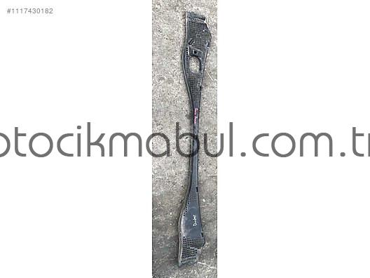 Dacia Duster Modeli İçin Ön Cam Direk Parçaları