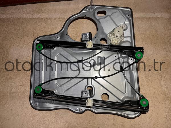 TRASPORTER T5 SOL ÖN CAM KRİKOSU ORJ