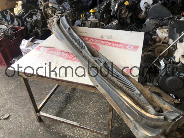 HUNDAİ ACCENT ERA CAM ÖNÜ IZGARASI