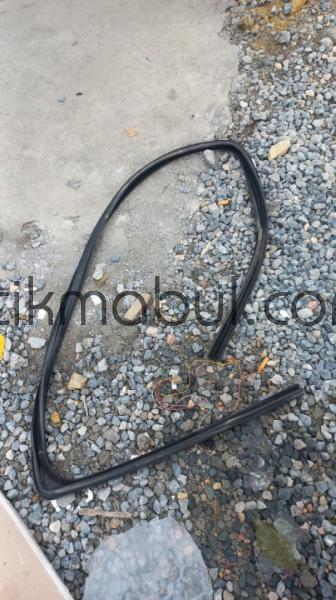 Opel Corsa D tek kapı sağ cam fitili.Oto Erkan Ünye