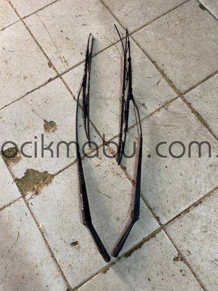 FOCUS SAĞ/SOL SİLECEK KOLLARI (ORJİNAL PARÇA) ÇIKMA