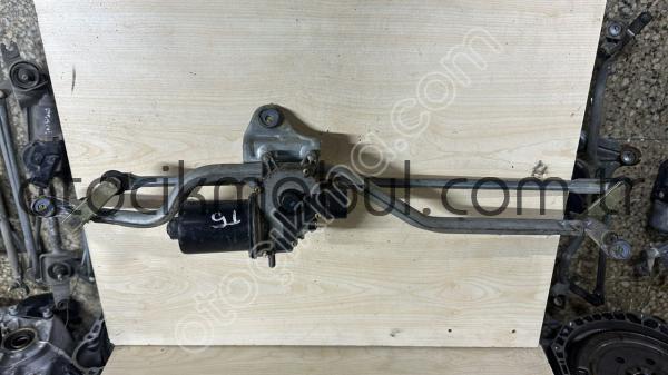 VOLKSWANGE TRANSPORTER T5 ÖN SİLECEK MOTORU VE MEKANİZMASI