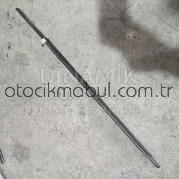 Toyota Corolla Çıkma Sağ Ön Kapı Sıyırıcı Cam Fitili