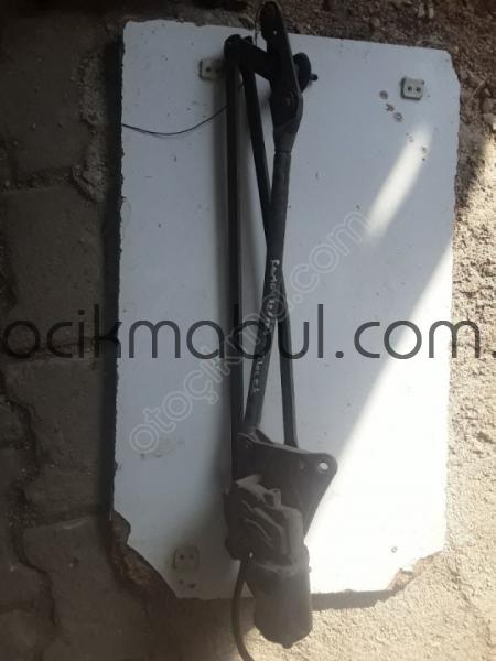 ÇIKMA PARÇA RENAULT SAFRANE CAM SİLGİ MOTORU