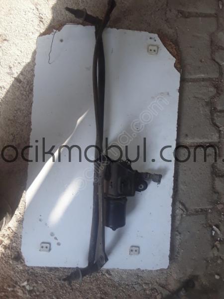 ÇIKMA PARÇA İVECO DAİLY CAM SİLGİ MOTORU