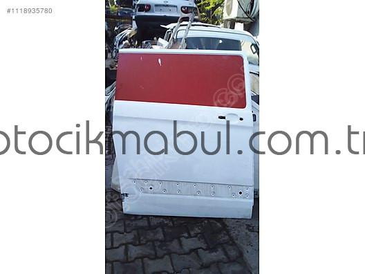 Ford Tourneo Custom Modeli İçin Çıkma Ön Cam Parçası