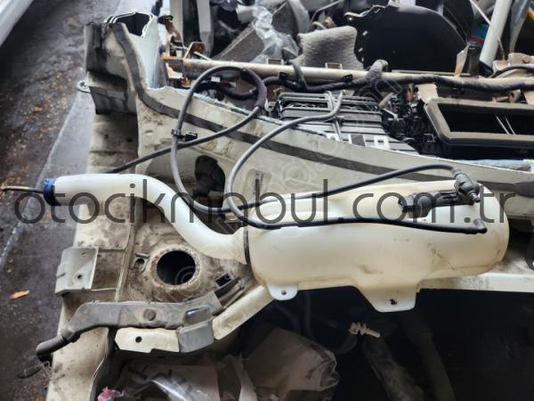 FİAT EGEA ORJİNAL ÇIKMA CAM SU BİDONU