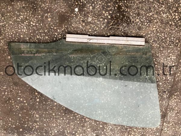 Opel Corsa B sağ ön kapı camı