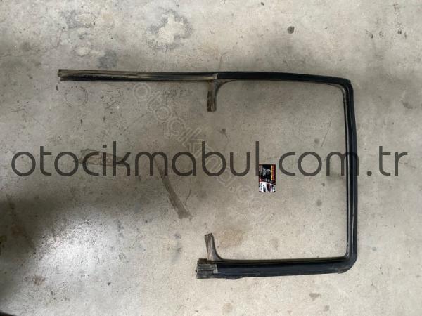 Nissan 2.7 Skystar D22 Sol Arka Cam Fitili 1998- Çıkma