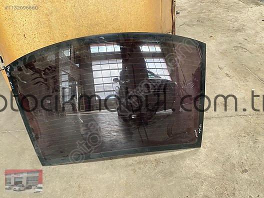Volkswagen Passat B5 1.8 İçin Çıkma Arka Cam