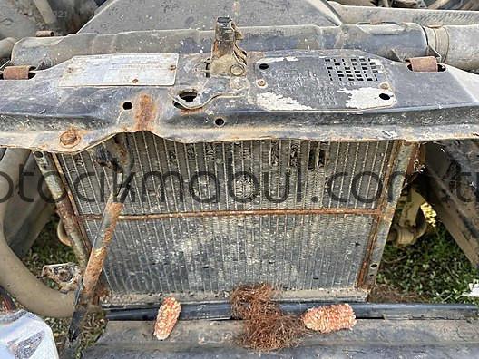 MERCEDES W124 230 ORJİNAL SU RADYATÖRÜ ÇIKMA MUAYYER