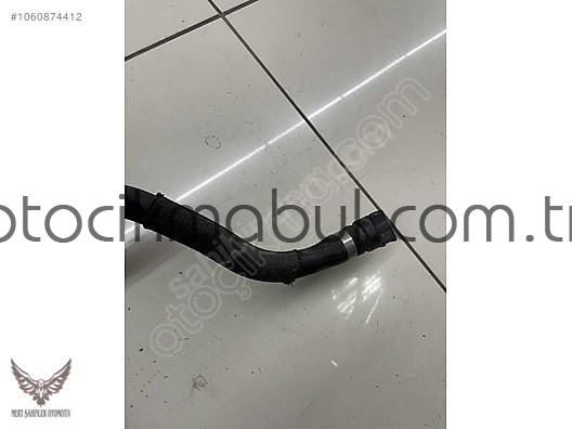 F10 F18 BMW 5 Serisi Su Deposu Radyatör Hortumu