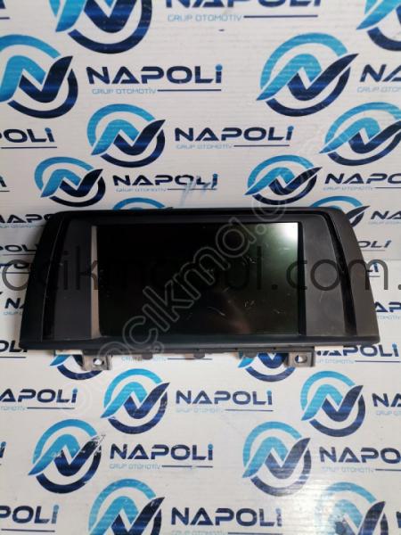 9270391 BMW 1 SERİSİ EKRAN