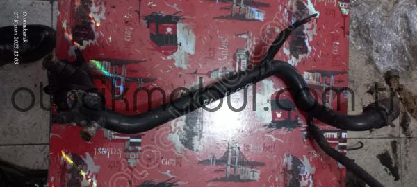 058121133B Passat 1997 2001 Audi A4 radyatör borusu