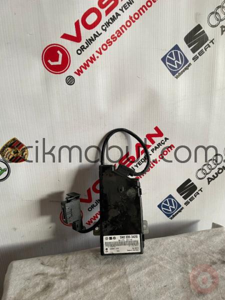 Skoda Suberb Ortamlı Soket Medya Girişi Arabirim5n0035342g