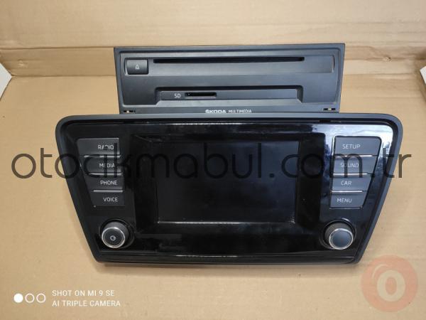 Skoda Octavia Ekran ve ünite