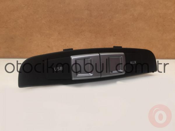 SEAT LOEN 06-13 USB-AUX GİRİŞİ MULTİMEDYA GİRİŞİ 1P0035726A