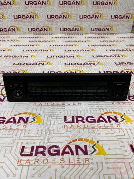 65.82-8 372 153 BMW E39 5 SERİSİ RADİO VE STEREO PANELİ