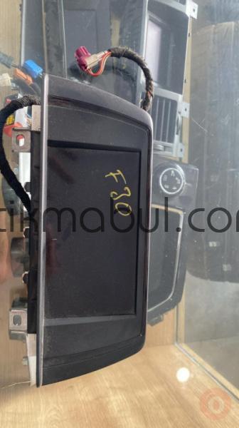 BMW F30 EKRAN MG OTO