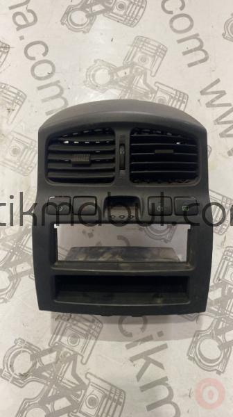 HYUNDAİ SANTA FE 2000 - 2005 ORİJİNAL ÇIKMA TEYP ÇERÇEVESİ