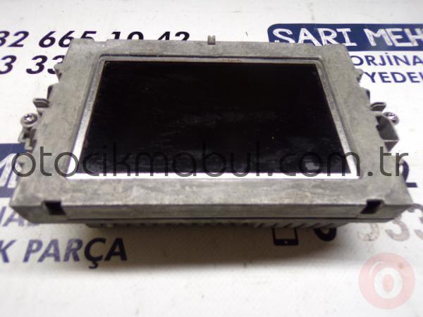 ÇIKMA MERCEDES BENZ C-CLASS W204 İÇ MONİTÖR