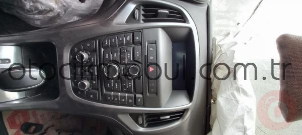 2016 Astra-J 1.6 TDI Otomatik Teyp Orjinal Çıkma