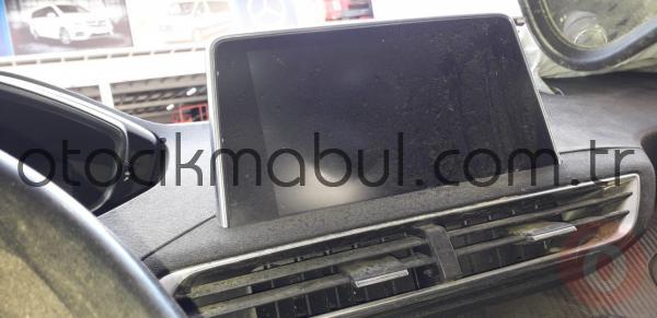 PEJO  3008  2019 MODEL ÇIKMA   NAVİGASYON  LİDER PEUGEOT