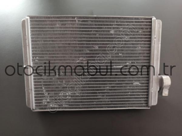 Audi A4 - A5 - Q5 Kalorifer Radyatörü Isı Eşanjörü Orjinal