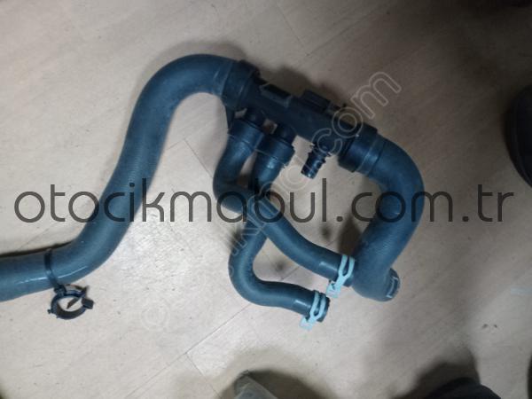 Talisman radyatör alt hortum 215017781R