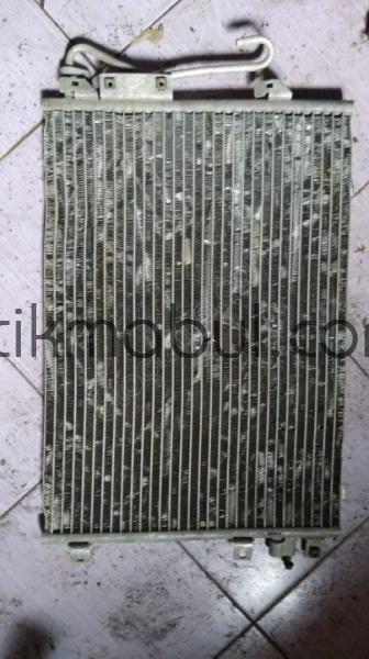 Renault Clio 1.2 Klima Radyatörü orjinal çıkma