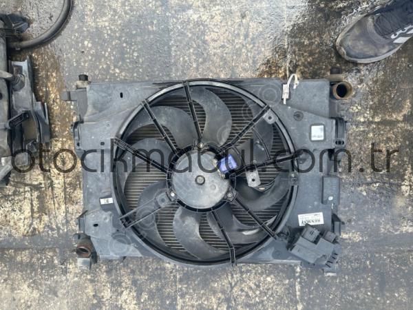 RENAULT CLIO 4 RADYATÖR SETİ 1.2 BENZİN