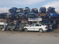 ÖZCAN OTO ÇIKMA PARÇA